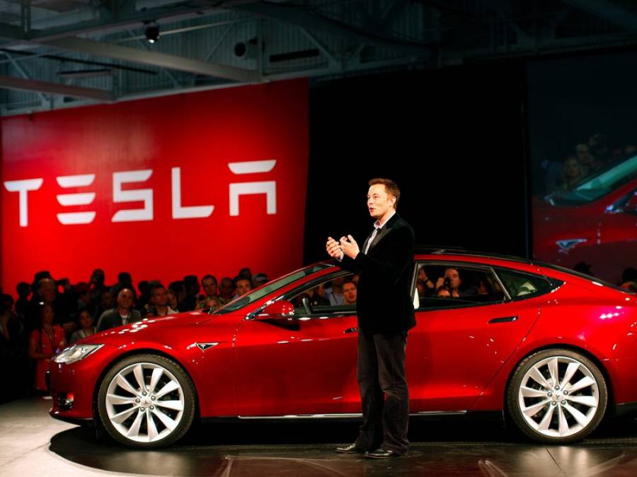 Компании Tesla предсказывают скорое банкротство