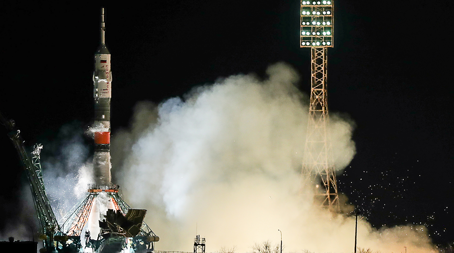 Космический корабль «Союз МС-12» с экипажем успешно стартовал к МКС