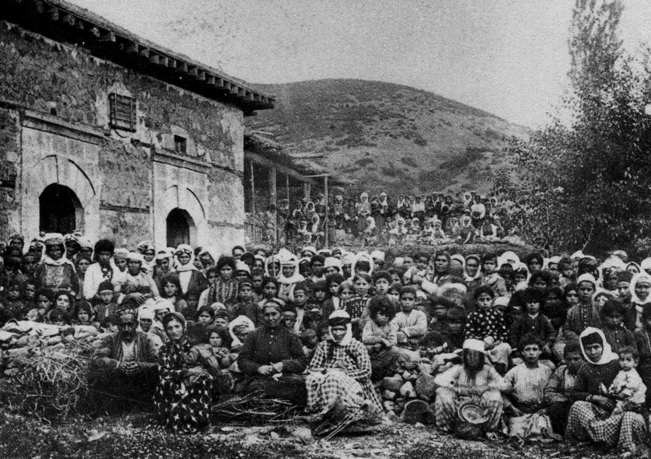 Депортированные армяне. Армянский геноцид 1915 году. Геноцид в Османской империи в 1915 году.
