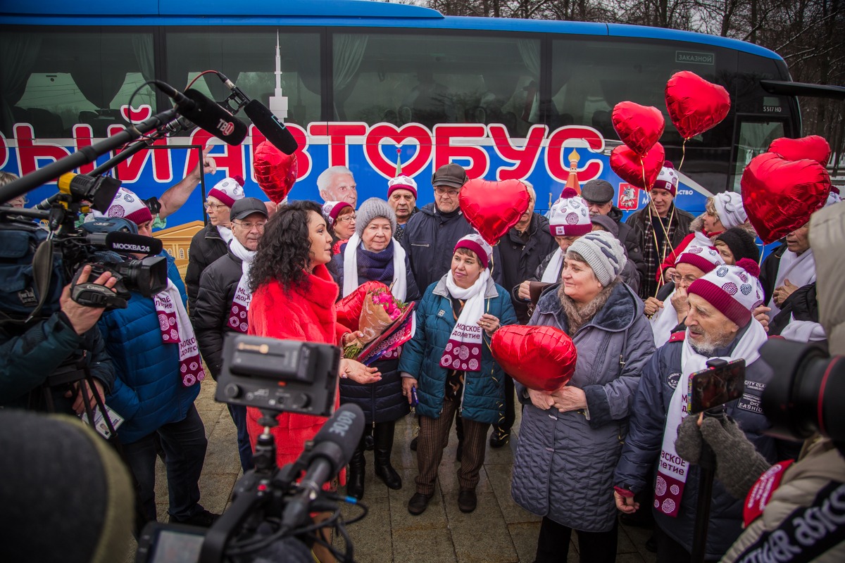 Добрый автобус для пенсионеров