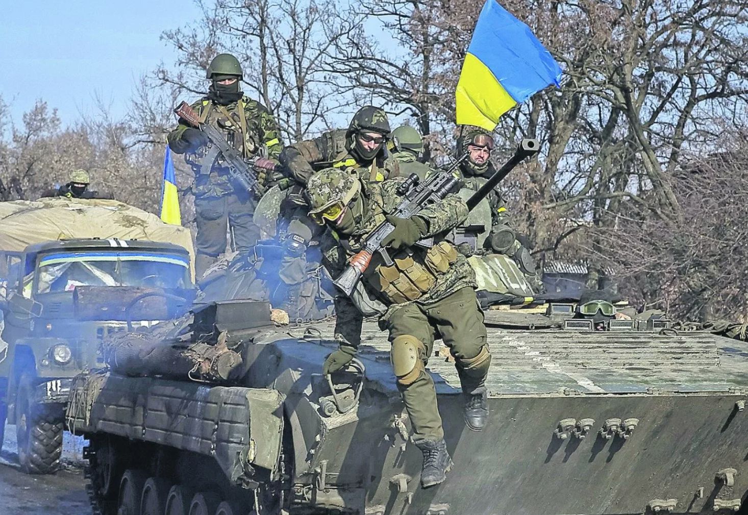 США готовят Украину к кризису и пугают российскими войсками