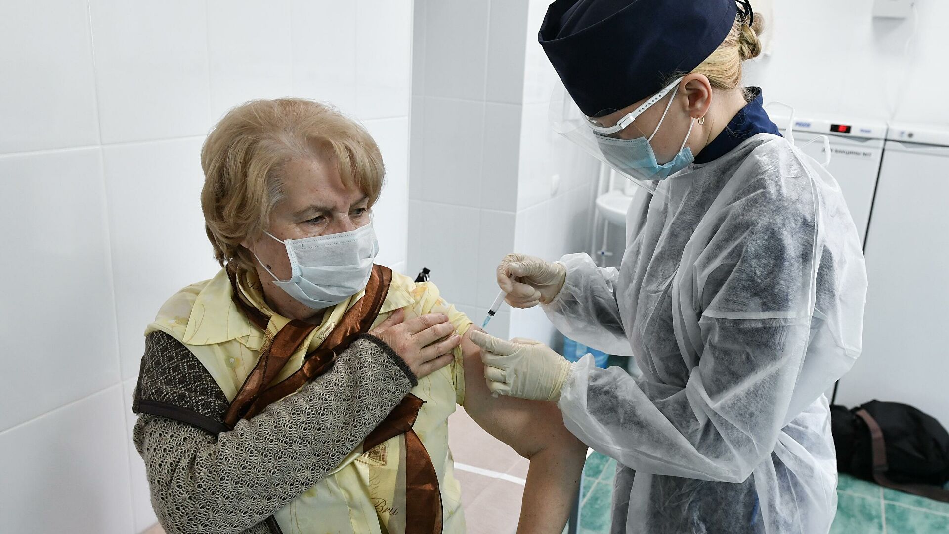 Россияне хотят вакцинироваться