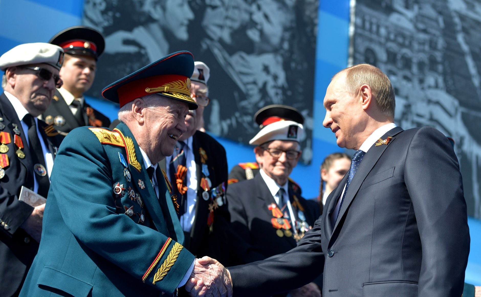 Путин отказался поздравлять глав Украины и Грузии