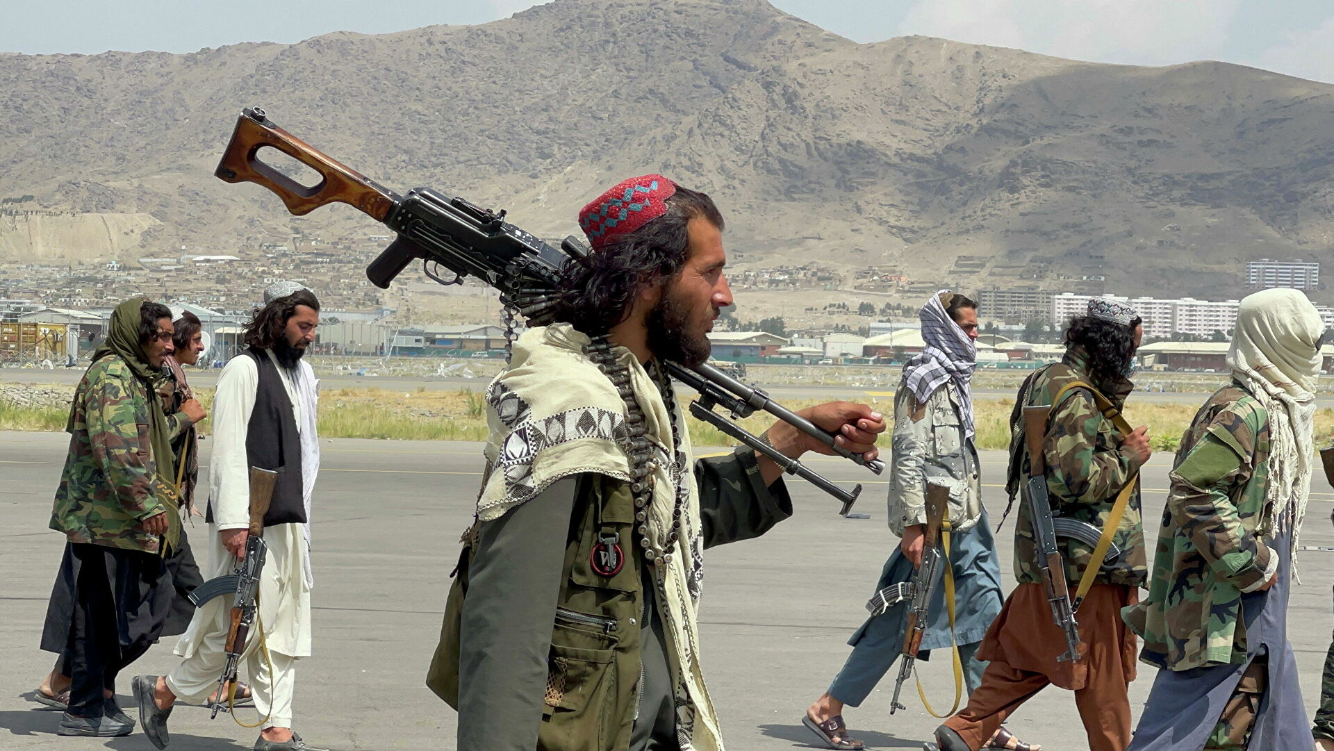 Угроза России: талибы хотят продаться тем, кто побогаче?