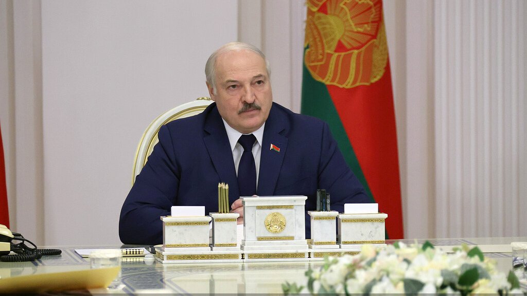Лукашенко грозится оставить Европу без газа